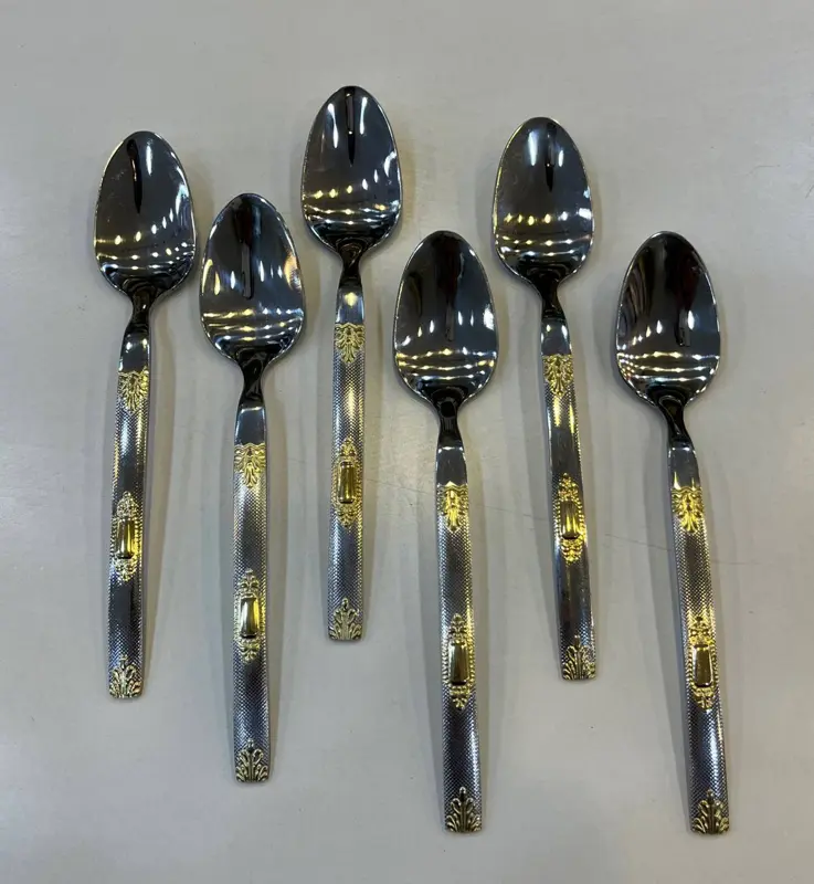 طقم ملاعق صغيرة 6 قطع (ستانلس ستيل ضد الصدأ بتصميم جولد X سيلفر)