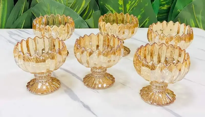 طقم كاسات وآيس كريم زجاجي: