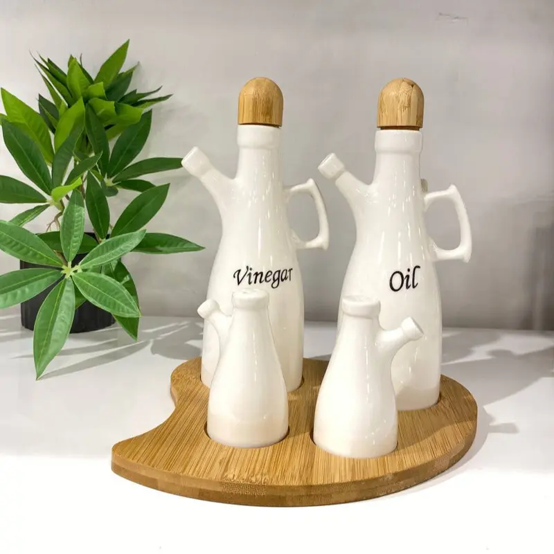 طقم زيت وخل وملاحتين بورسلين مع حامل خشبي