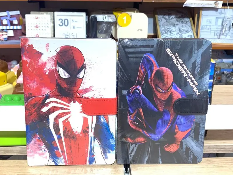 نوت بوك مغناطيسي بتصميم اسبايدر واشكال مختلفه