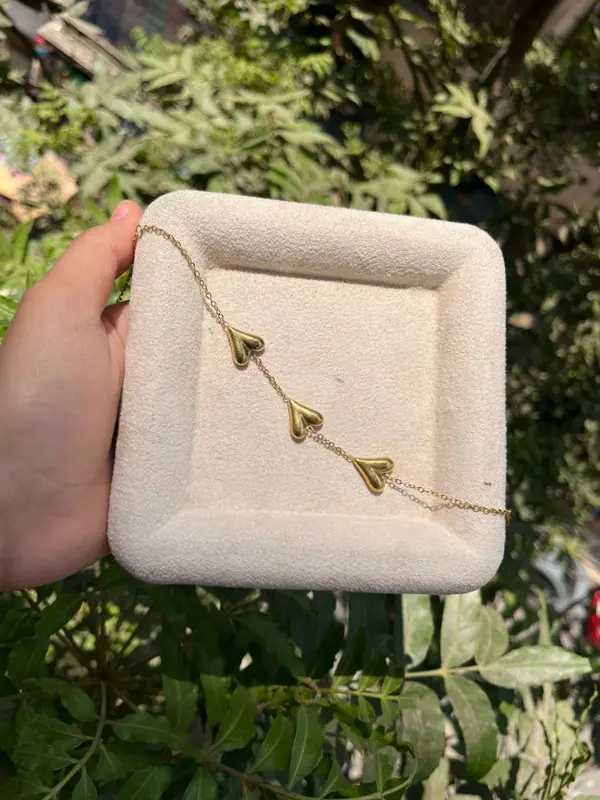 انسيال "ربطات القلوب" من مجموعة الرقة والجمال