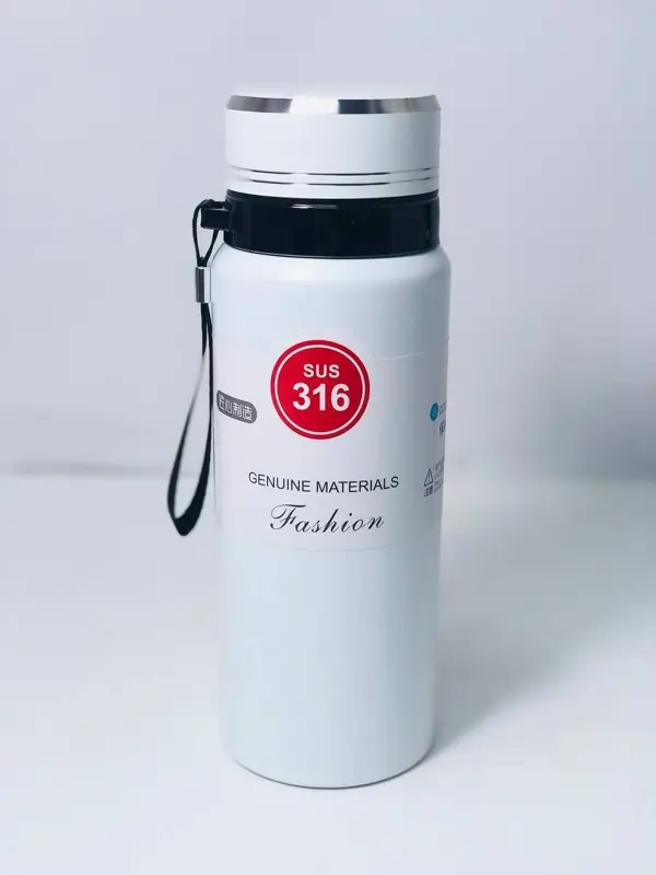 مج السفر الحراري بحزام حمل وتصميم ملون