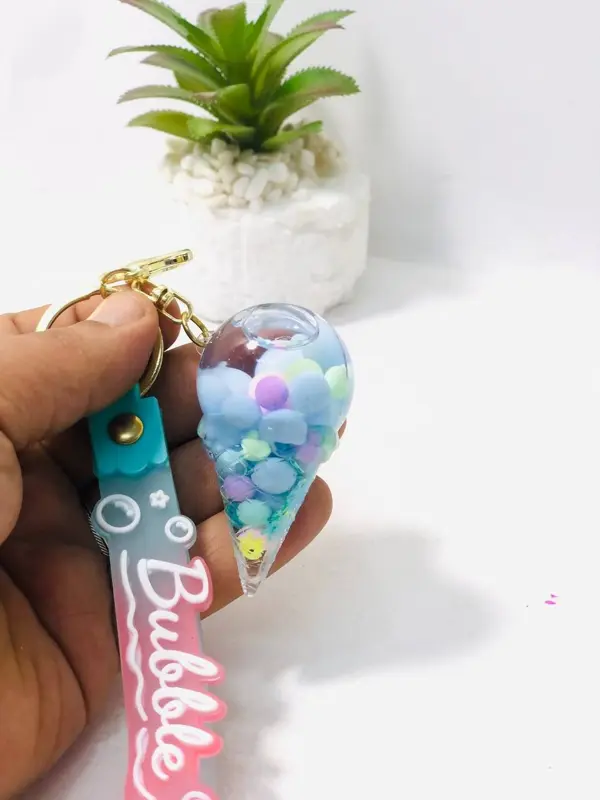 ميداليات الآيس كريم المرحة بتصميم زجاجي