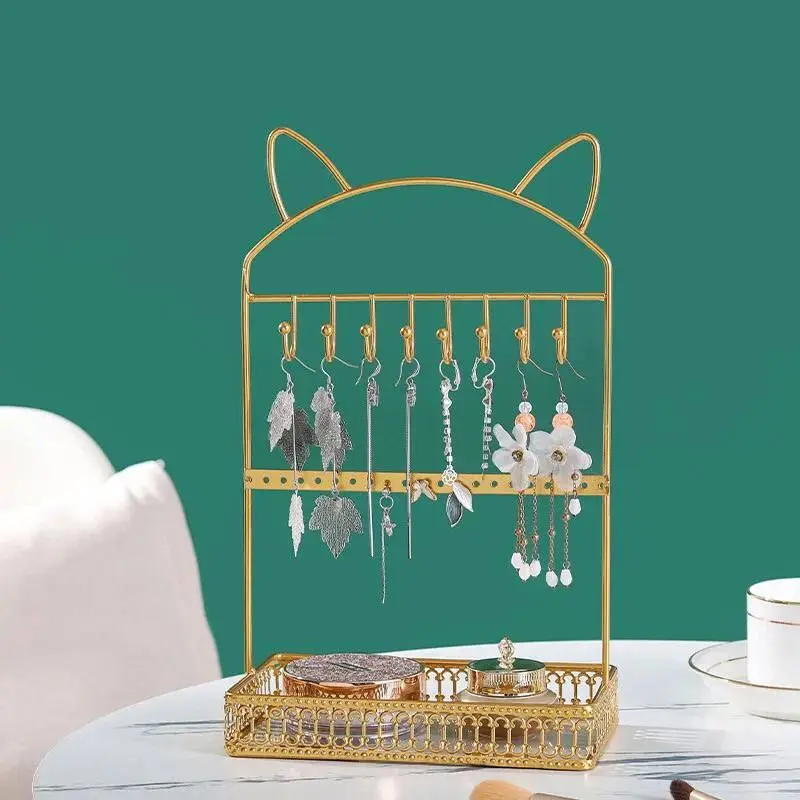 منظم المفاتيح والمجوهرات الذهبي