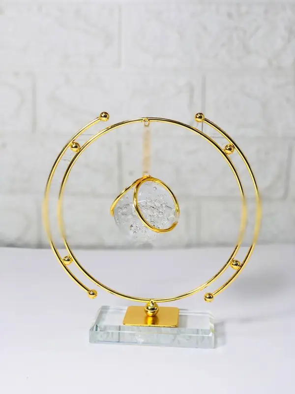 الدلاية الدائرية الذهبية بتصميم عتيق وكرة زجاجية شفافة