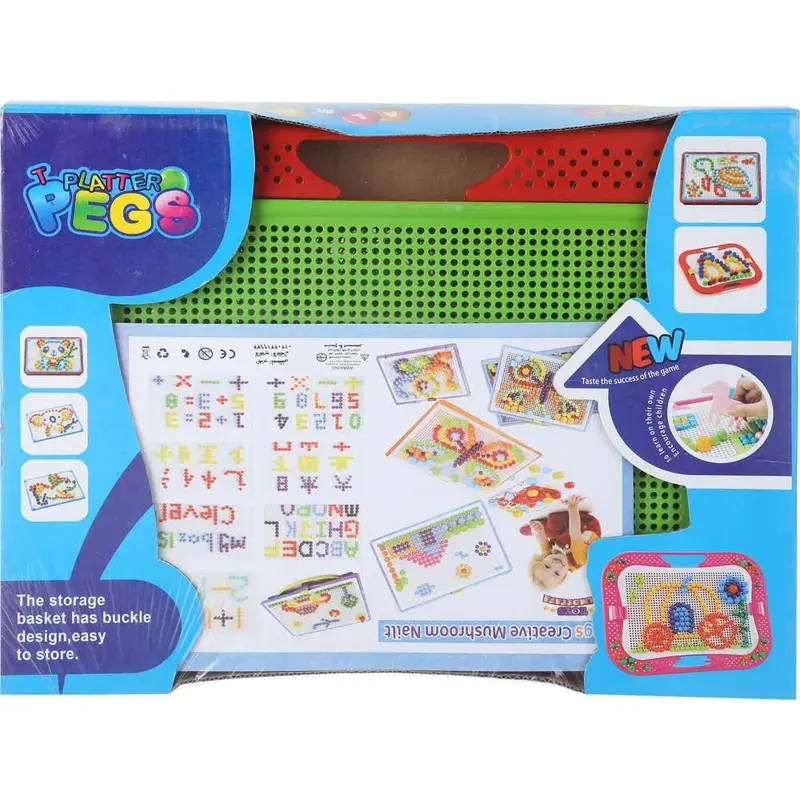 لوحة رسائل إبداعية مع دبابيس وحروف وأرقام